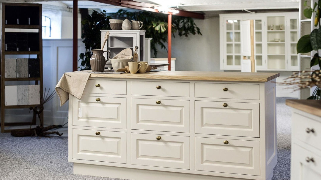 Storage Elegance: Unveiling the Splendor of Chest of Drawers in Dubai