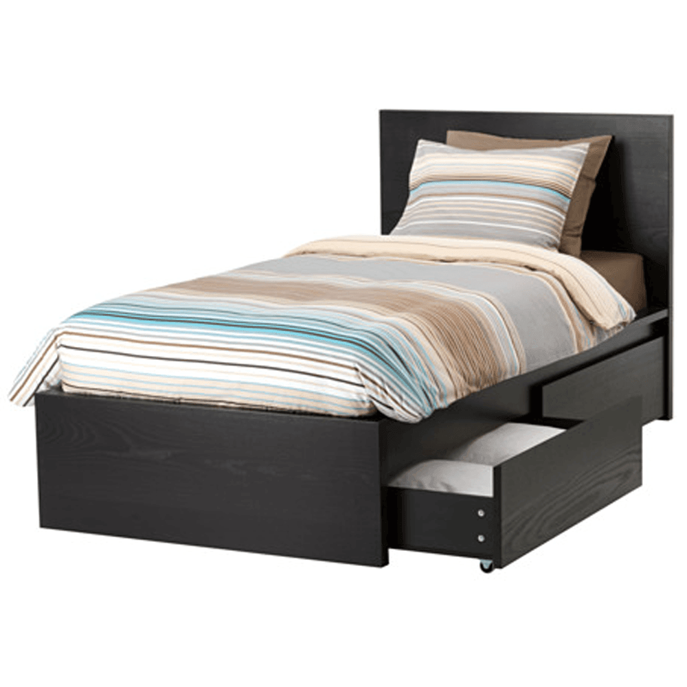 Bed: Lozak - Classic Furniture Dubai UAE