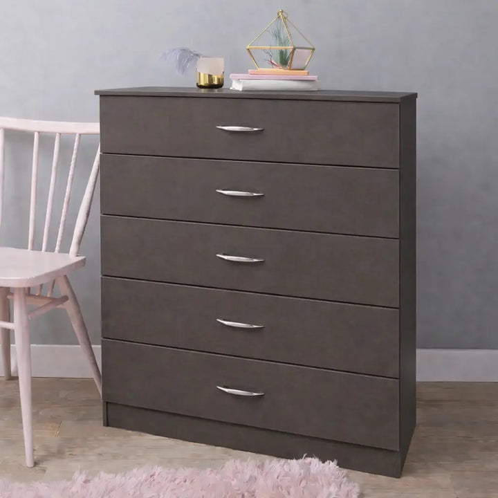 Chest of Drawers 3